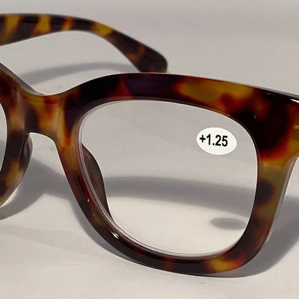 0816 Mona Reading Glasses 1.25 Brown Tortoise Readers Rounded Square Frame NWT
